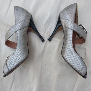 Corso como high heels